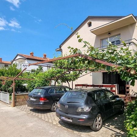 Ferienwohnung Runko Umag Exterior foto